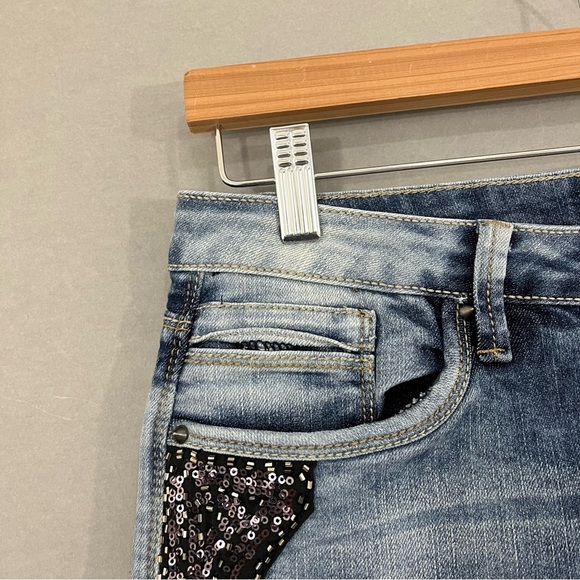 Suko Blue Sequin Light Wash Denim Capris - Picture 3 of 16